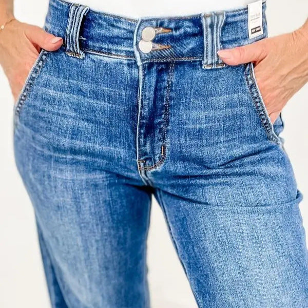 Load image into Gallery viewer, Women's High-Waist Straight Leg Distressed Jeans – photo 3 of 10