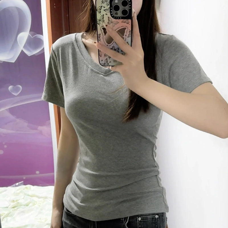 Load image into Gallery viewer, A simple straight-shoulder V-neck base layer top
