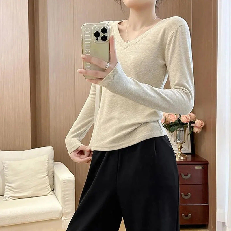 Load image into Gallery viewer, A simple straight-shoulder V-neck base layer top
