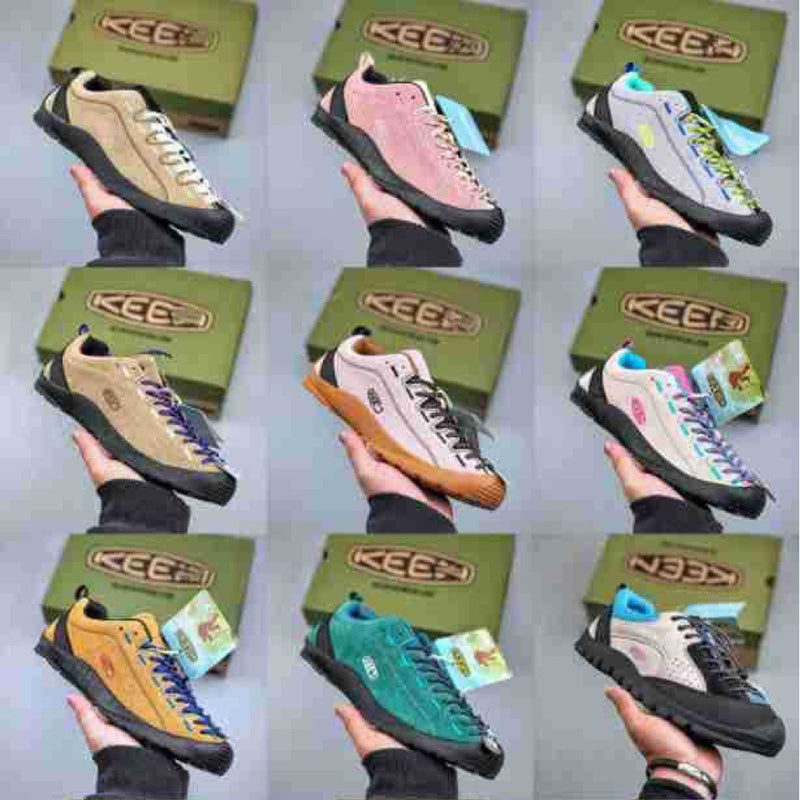 Load image into Gallery viewer, Hiking shoes

