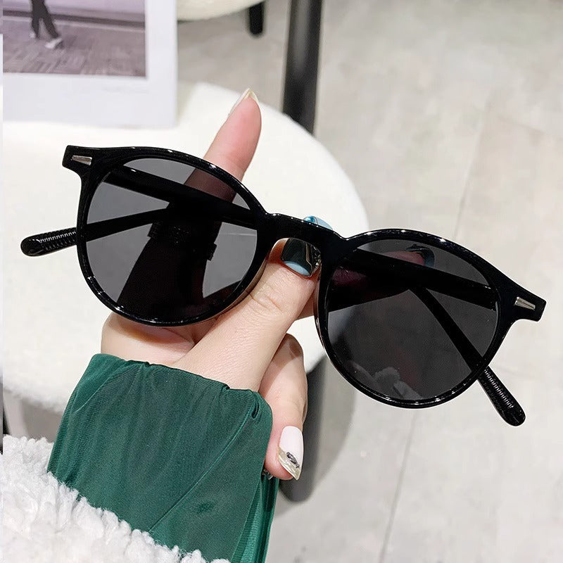 Load image into Gallery viewer, Small round-framed sunglasses
